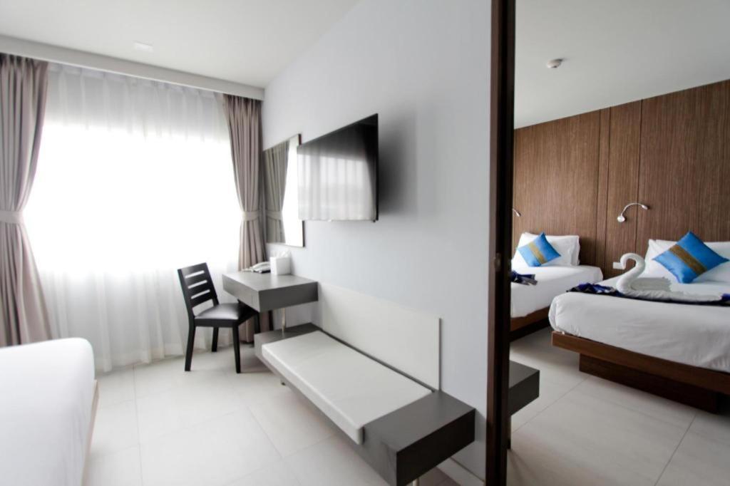 Elegancy Sansabai Hotel Patong Exterior foto